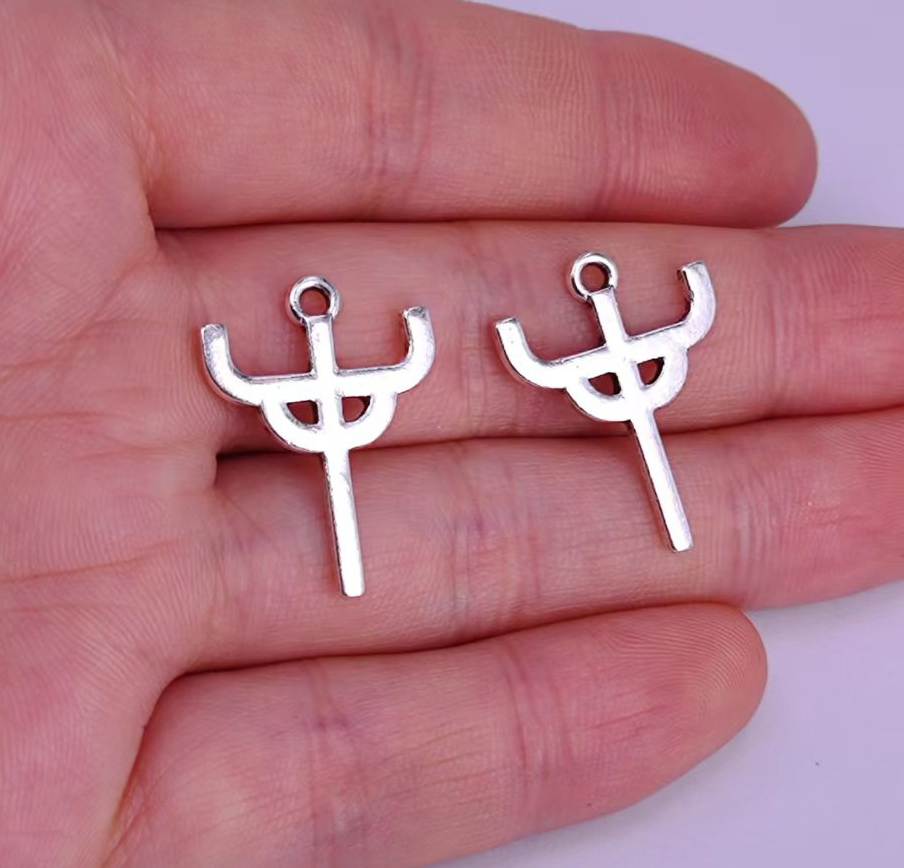 5개 고딕 스타일 유다 프리스트 성인 펜던트 참 도매  - Women Juda Accessories 리뷰 및 가격
